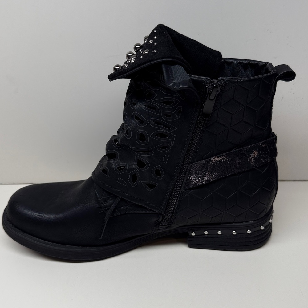 Lala Ikai woman’s Studded Motorcycle - Combat - Ankle boots  size EUR 40 / sz 10 - Picture 5 of 13